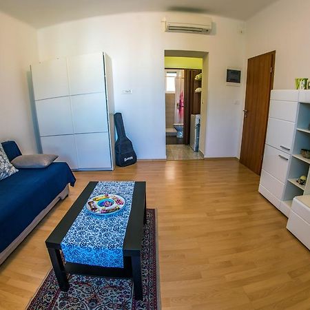 Apartman Anthony Pola Esterno foto